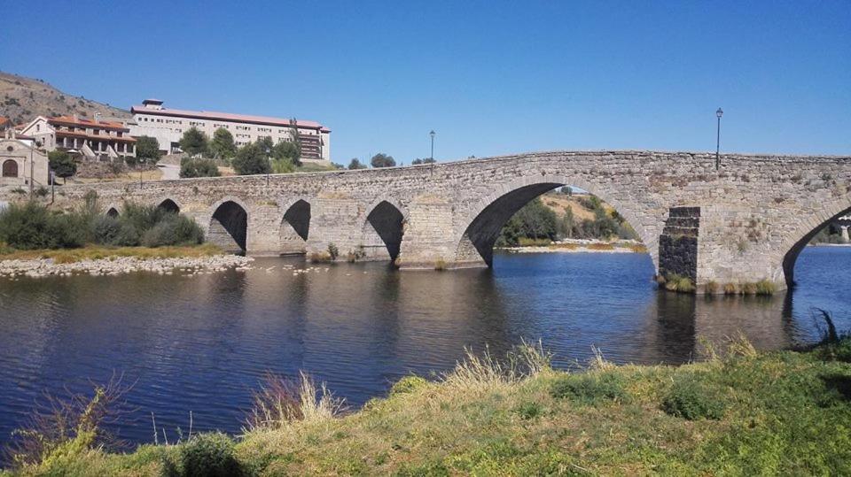 Lancharejo Casa Rural Rosa Magica מראה חיצוני תמונה